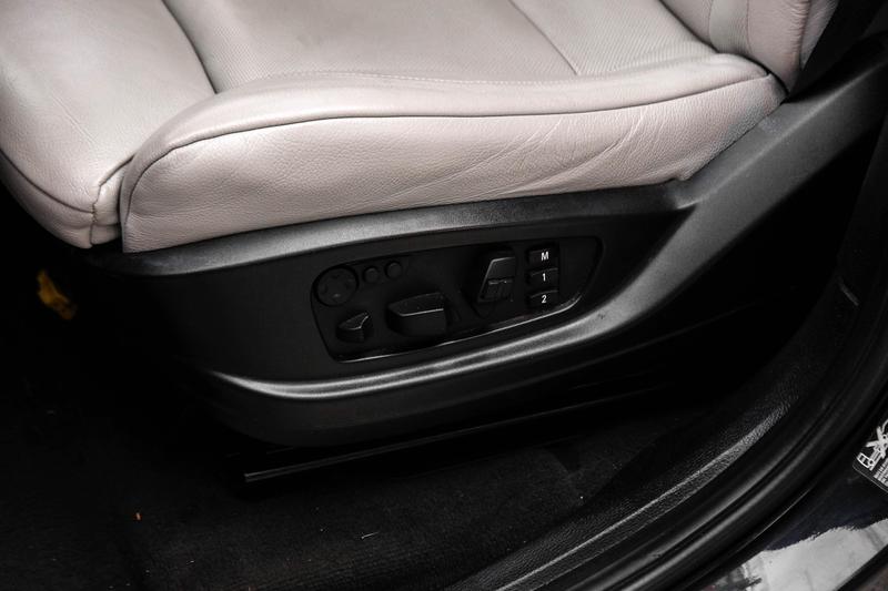 2014 BMW X6 M Sport Utility 4D 29