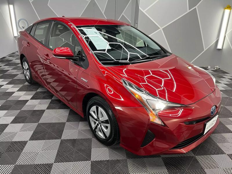 2018 Toyota Prius Two Hatchback 4D 22