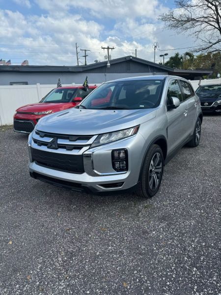2021 Mitsubishi Outlander  - $17999