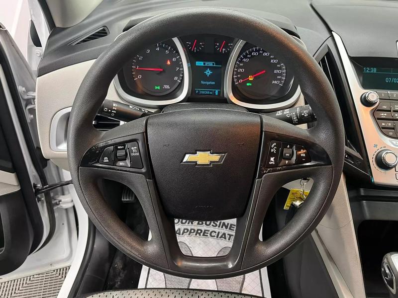 2015 Chevrolet Equinox LS Sport Utility 4D 41