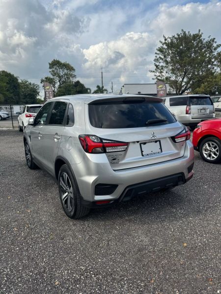 2021 Mitsubishi Outlander  - $17999