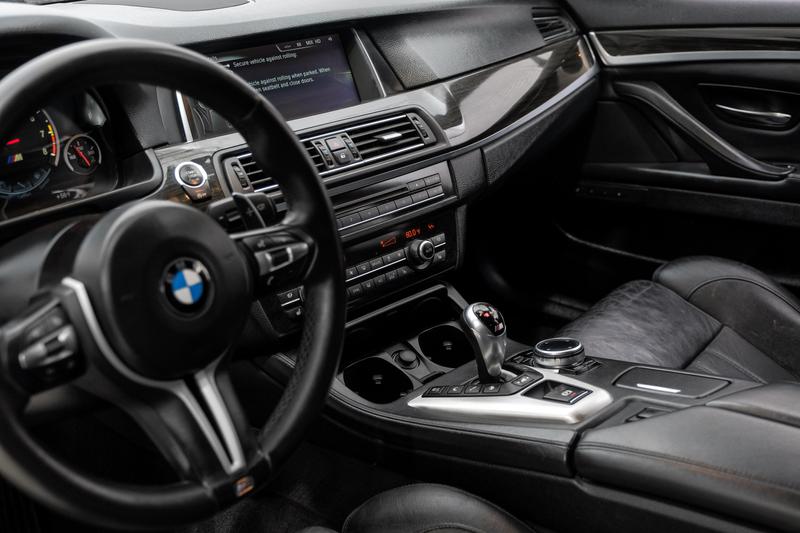 2014 BMW M5 Sedan 4D 25