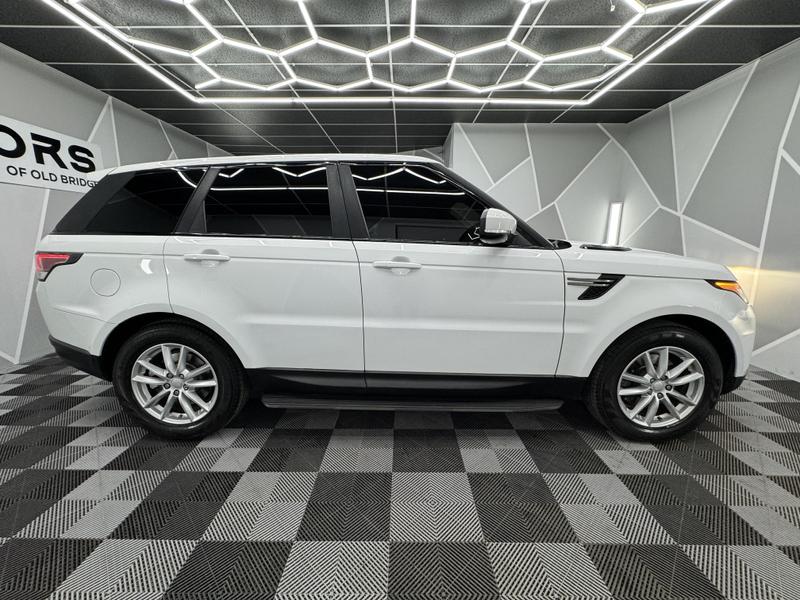 2016 Land Rover Range Rover Sport SE Sport Utility 4D 8