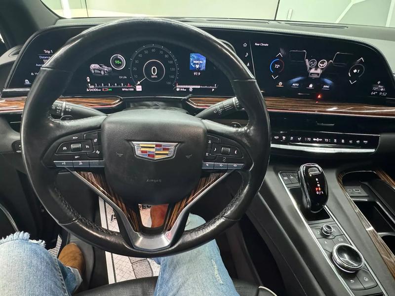 2021 Cadillac Escalade Premium Luxury Sport Utility 4D 35