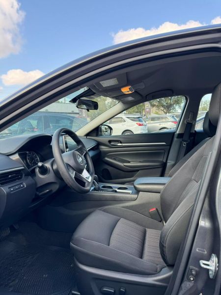 2022 Nissan Altima  - $20900