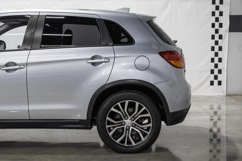 2017 Mitsubishi Outlander Sport ES Sport Utility 4D 15