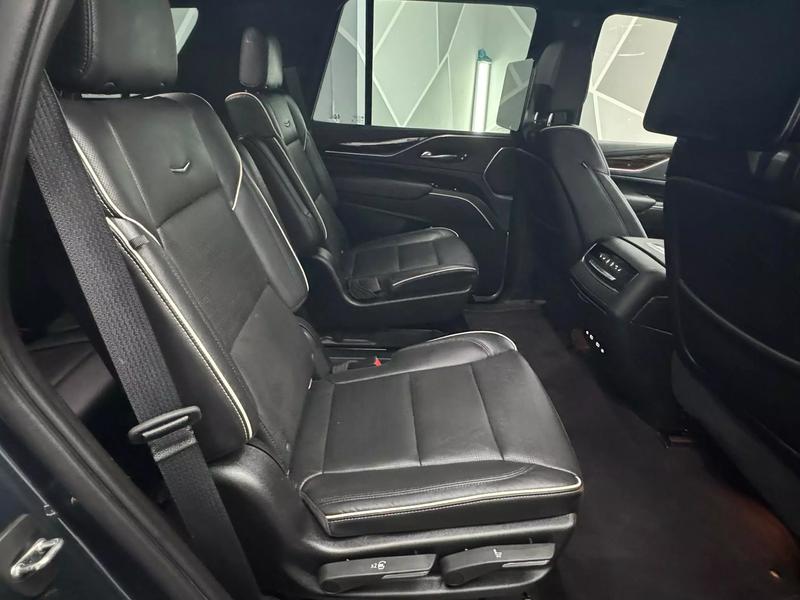 2021 Cadillac Escalade Premium Luxury Sport Utility 4D 27