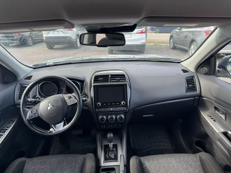 2021 Mitsubishi Outlander  - $17999