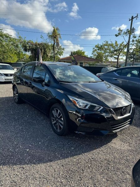 2021 Nissan Versa  - $15999