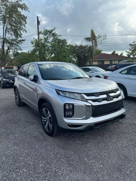 2021 Mitsubishi Outlander  - $17999