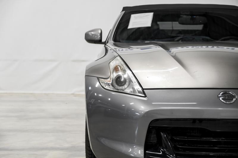 2010 Nissan 370Z Touring Roadster 2D 35