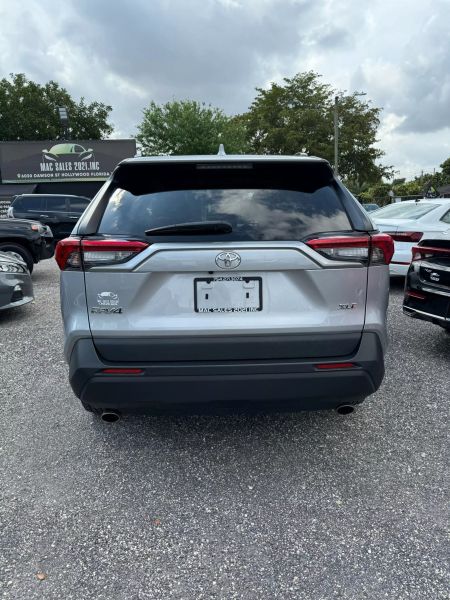 2021 Toyota RAV4  - $21999