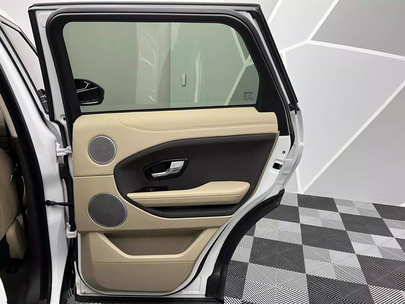 2016 Land Rover Range Rover Evoque SE Premium Sport Utility 4D 40
