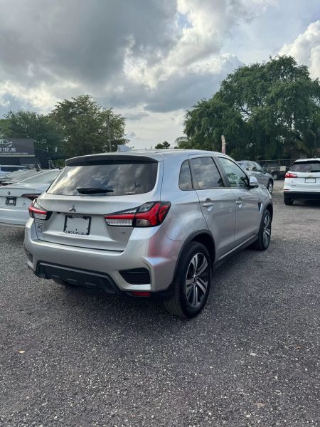 2021 Mitsubishi Outlander  - $17999