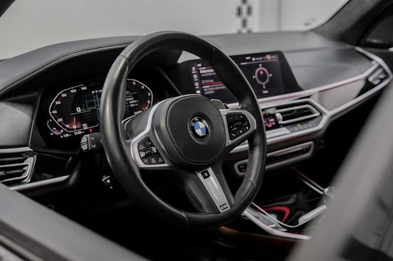 2020 BMW X7 M50i Sport Utility 4D 18
