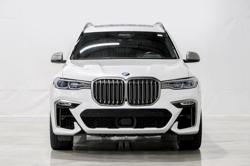 2020 BMW X7 M50i Sport Utility 4D 3