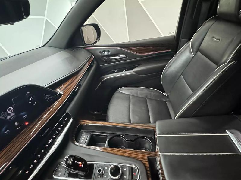 2021 Cadillac Escalade Premium Luxury Sport Utility 4D 19