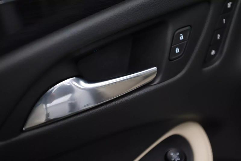 2018 Buick Envision Premium Sport Utility 4D 35