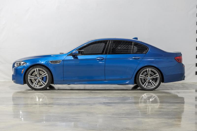 2014 BMW M5 Sedan 4D 10