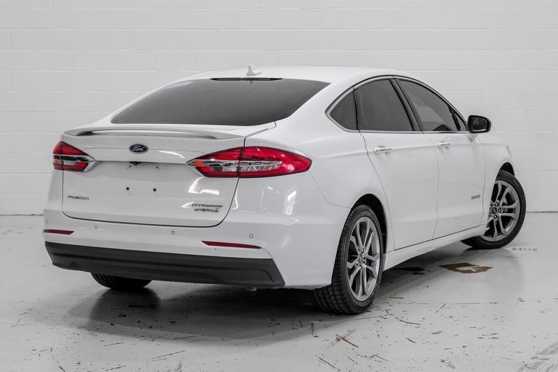 2019 Ford Fusion Titanium Hybrid Sedan 4D 13