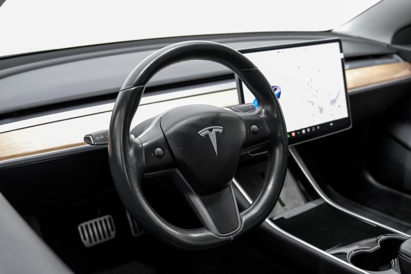 2019 Tesla Model 3 Mid Range Sedan 4D 21