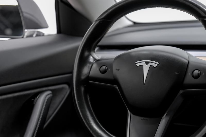 2019 Tesla Model 3 Mid Range Sedan 4D 22