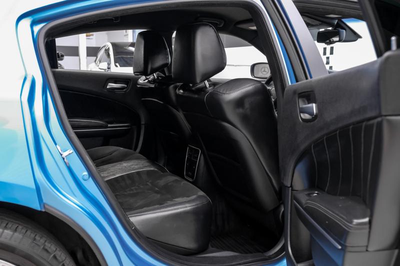 2015 Dodge Charger R/T Sedan 4D 44