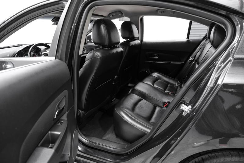 2016 Chevrolet Cruze Limited LTZ Sedan 4D 48