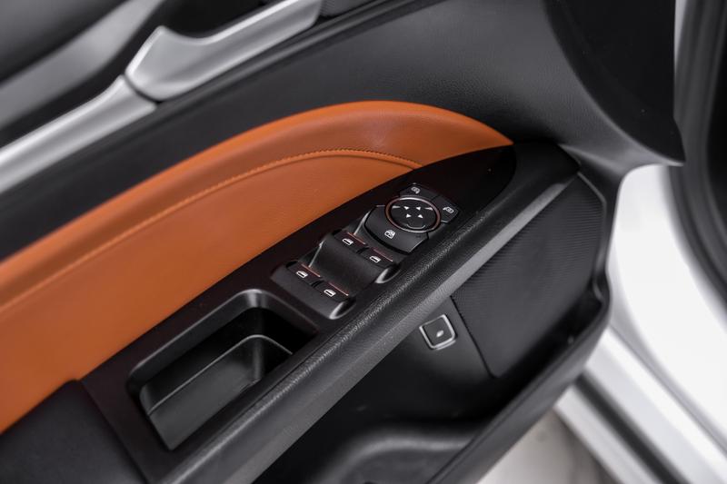 2019 Ford Fusion Titanium Hybrid Sedan 4D 56