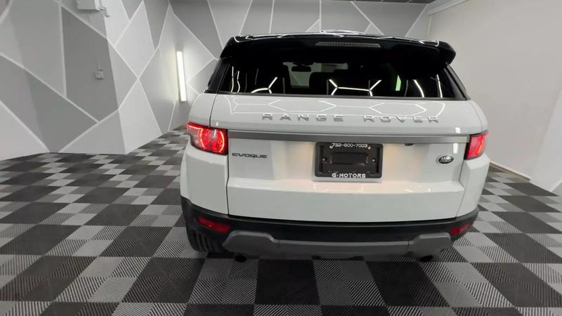 2015 Land Rover Range Rover Evoque Pure Sport Utility 4D 9