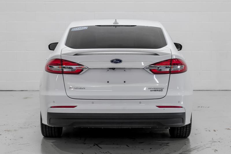 2019 Ford Fusion Titanium Hybrid Sedan 4D 16