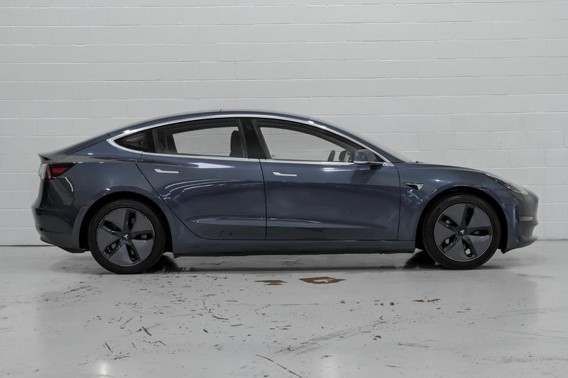 2019 Tesla Model 3 Mid Range Sedan 4D 9