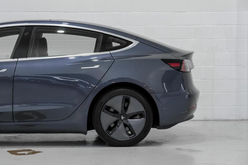2019 Tesla Model 3 Mid Range Sedan 4D 17