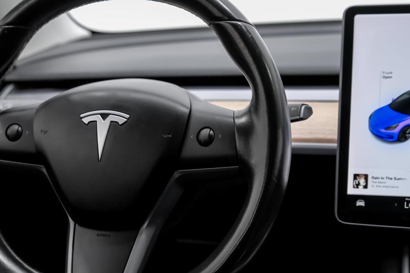 2019 Tesla Model 3 Mid Range Sedan 4D 23