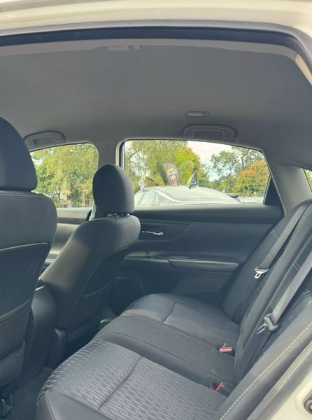 2016 Nissan Altima  - $10999