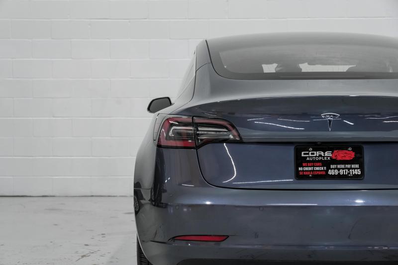 2019 Tesla Model 3 Mid Range Sedan 4D 44