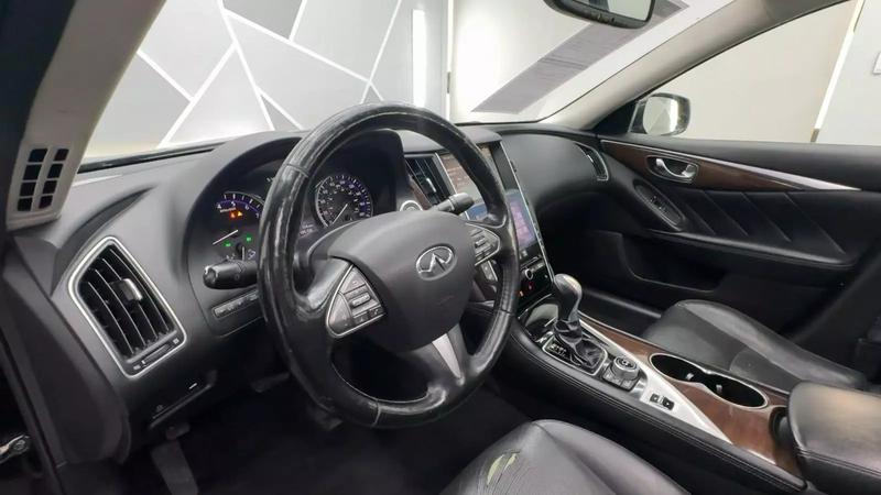 2014 INFINITI Q50 3.7 Sedan 4D 41