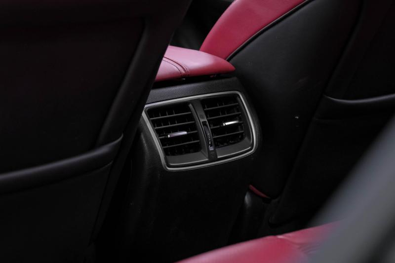 2018 Acura TLX 3.5 w/Technology Pkg & A-SPEC Pkg Sedan 4D 41