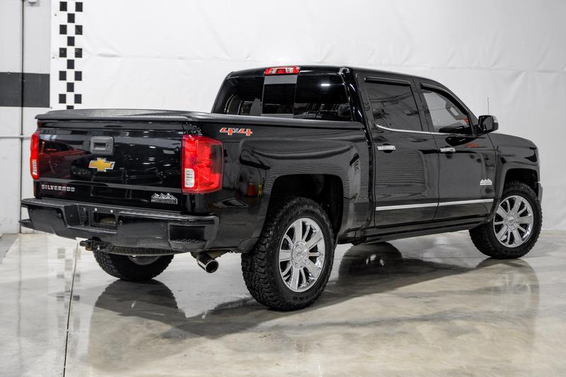 2016 Chevrolet Silverado 1500 Crew Cab High Country Pickup 4D 5 3/4 ft 6
