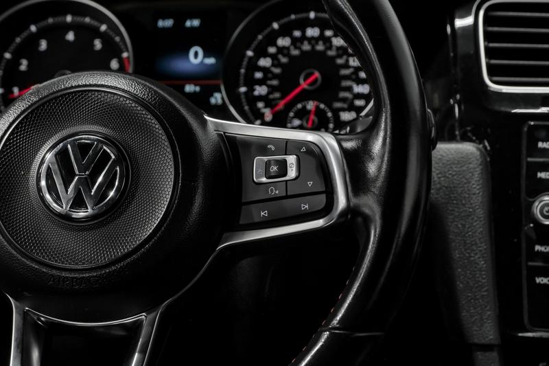 2018 Volkswagen Golf GTI SE Hatchback Sedan 4D 24