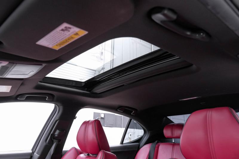 2018 Acura TLX 3.5 w/Technology Pkg & A-SPEC Pkg Sedan 4D 27