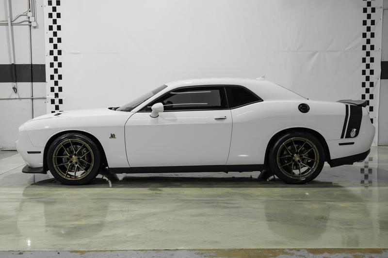 2015 Dodge Challenger R/T Scat Pack Coupe 2D 9