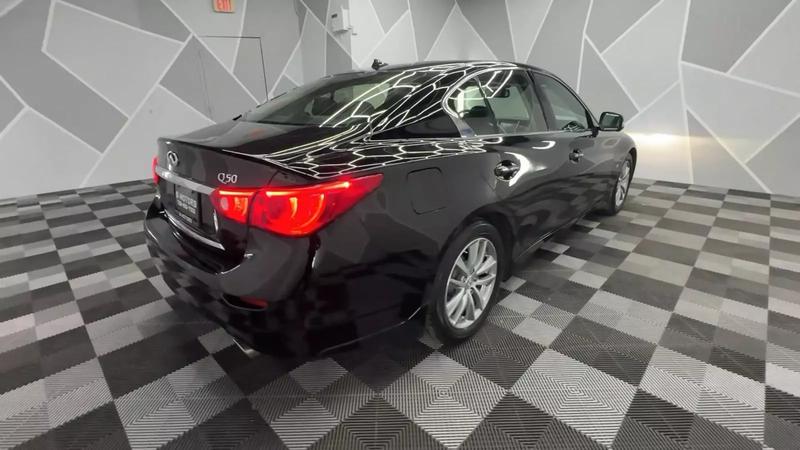 2014 INFINITI Q50 3.7 Sedan 4D 10