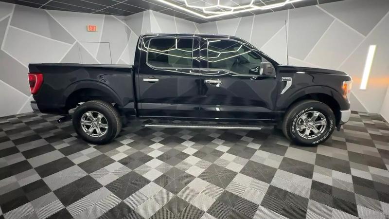 2021 Ford F150 SuperCrew Cab XLT Pickup 4D 6 1/2 ft 18