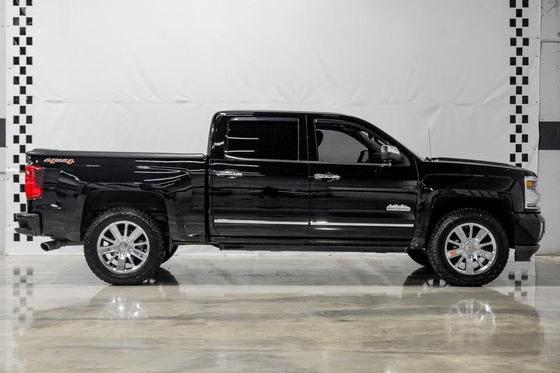 2016 Chevrolet Silverado 1500 Crew Cab High Country Pickup 4D 5 3/4 ft 5