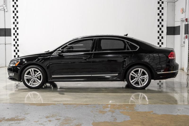 2015 Volkswagen Passat 1.8T SEL Premium Sedan 4D 9