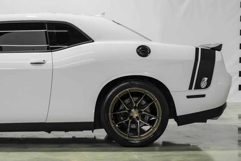 2015 Dodge Challenger R/T Scat Pack Coupe 2D 17