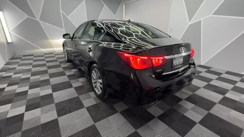 2014 INFINITI Q50 3.7 Sedan 4D 7