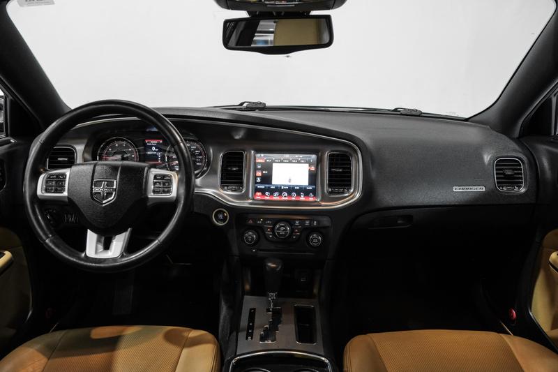 2012 Dodge Charger R/T Sedan 4D 20