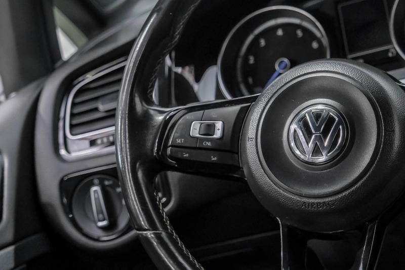 2016 Volkswagen Golf R Hatchback Sedan 4D 17
